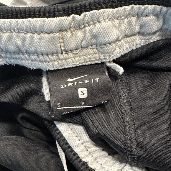 Nike Black Dri-Fit Sweat Pants - Picture 4 of 10